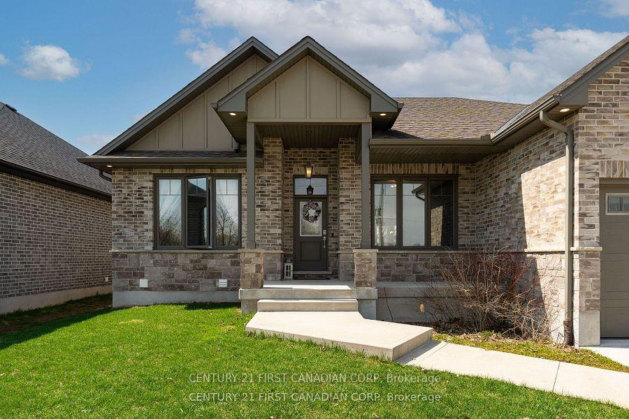 Property Photo: 245 Walnut Street ON N0M 2J0