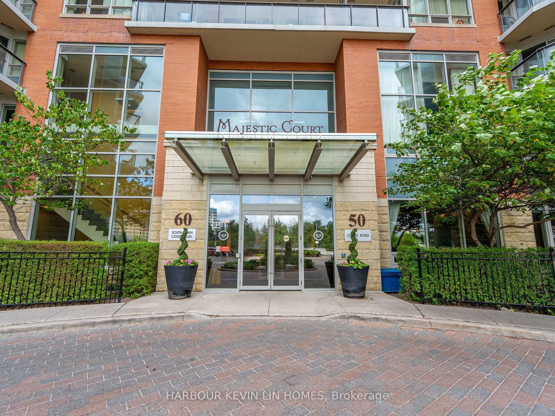 Property Photo: 60 South Town Centre Boulevard 917 ON L6G 0C5