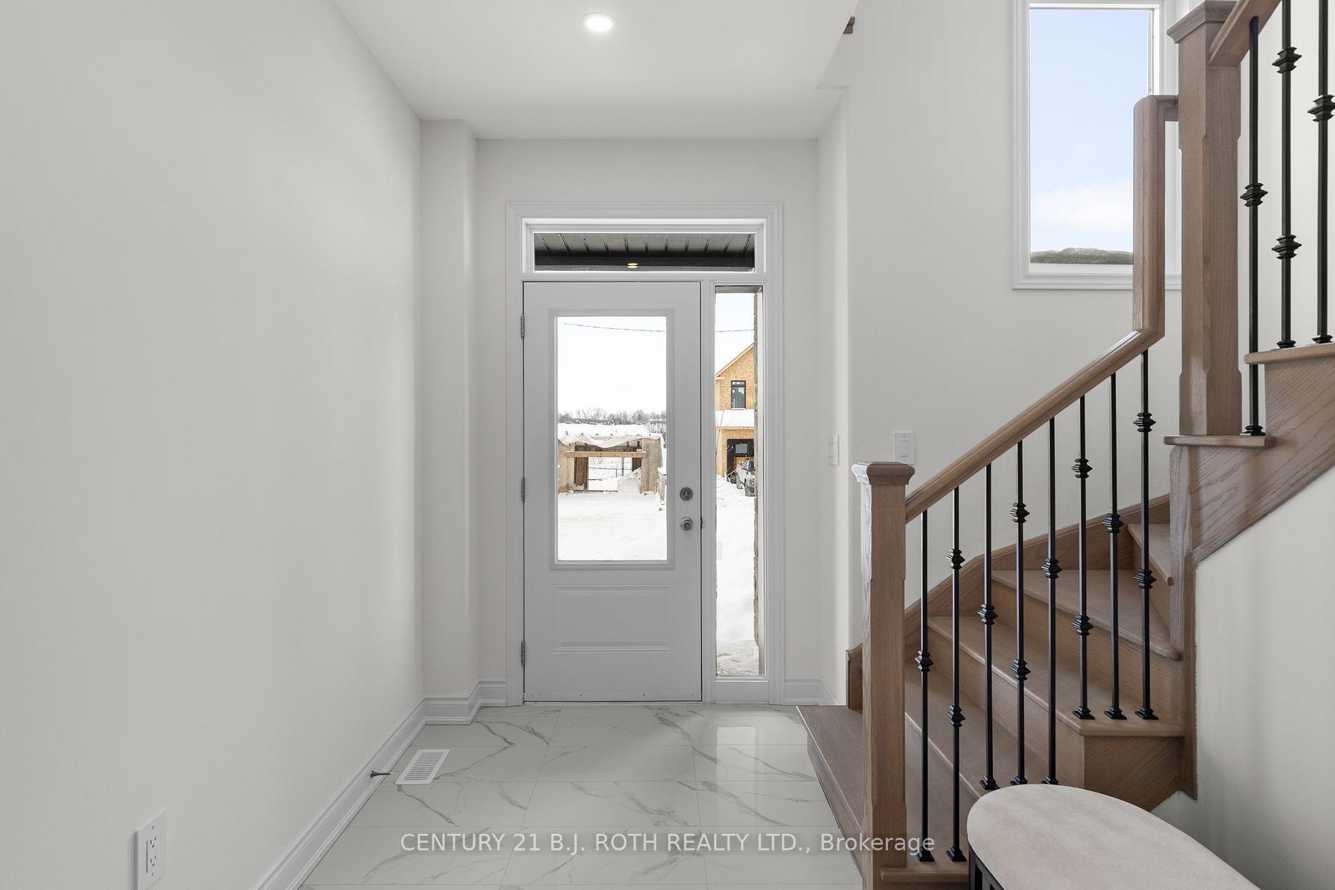 Property Photo: 2974 Monarch Drive ON L3V 8M8