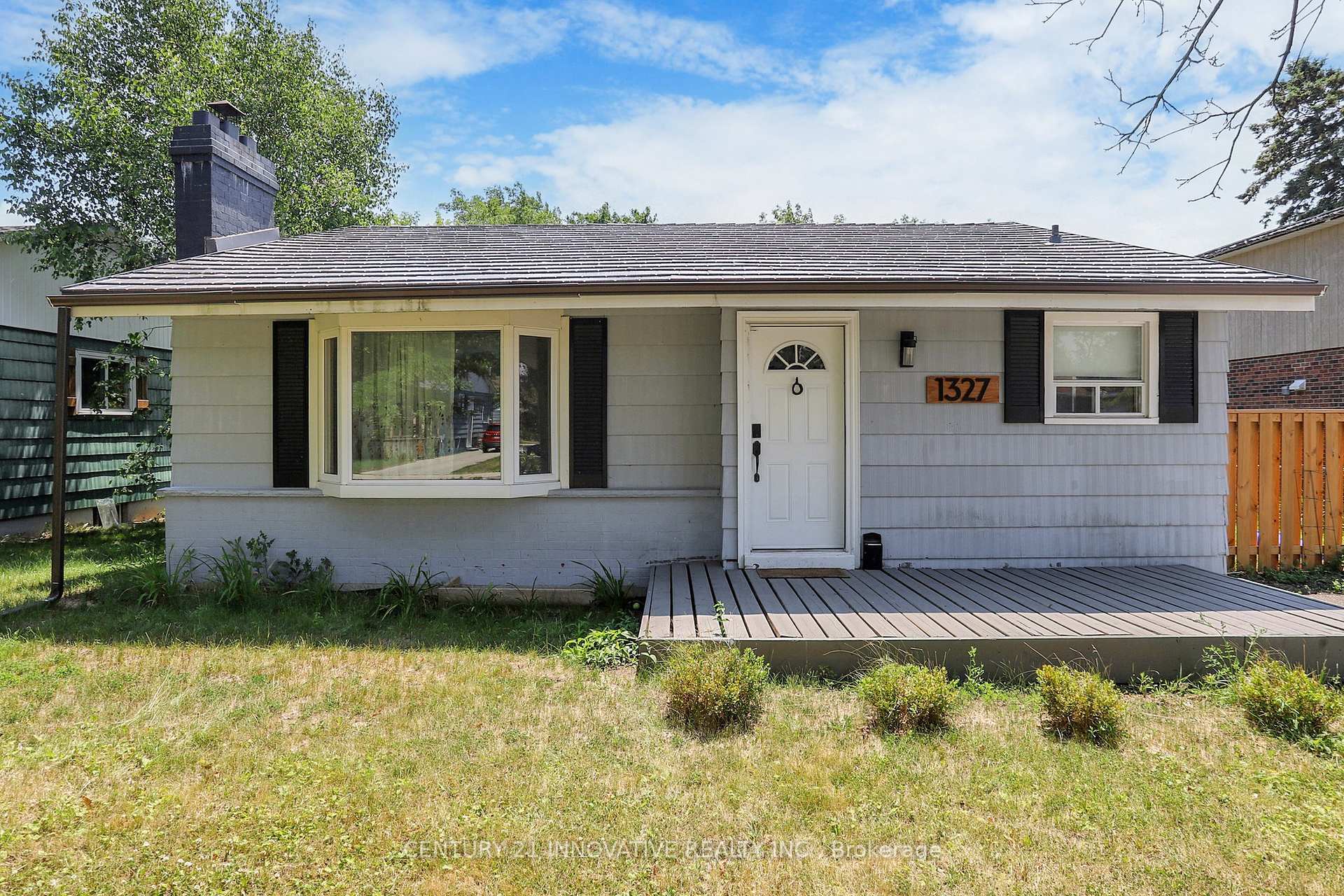 Property Photo: 1327 Commerce Street ON L1W 1E1