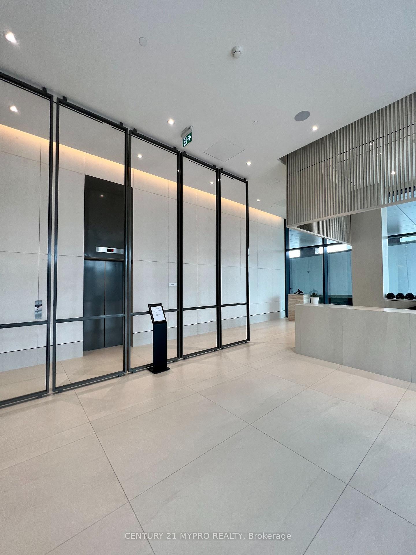 Photo de la propriété: 28 Ann Street 1109 ON L5G 0E1