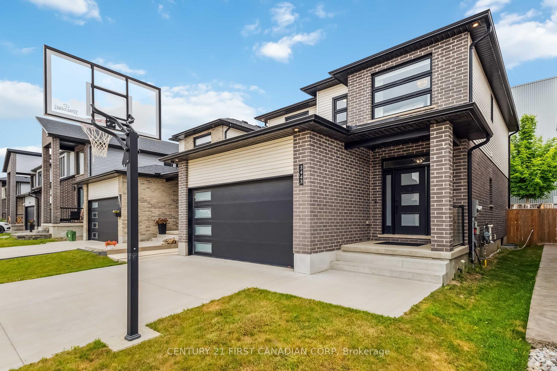 Photo de la propriété: 3443 Emily Carr Lane ON N6G 0L2
