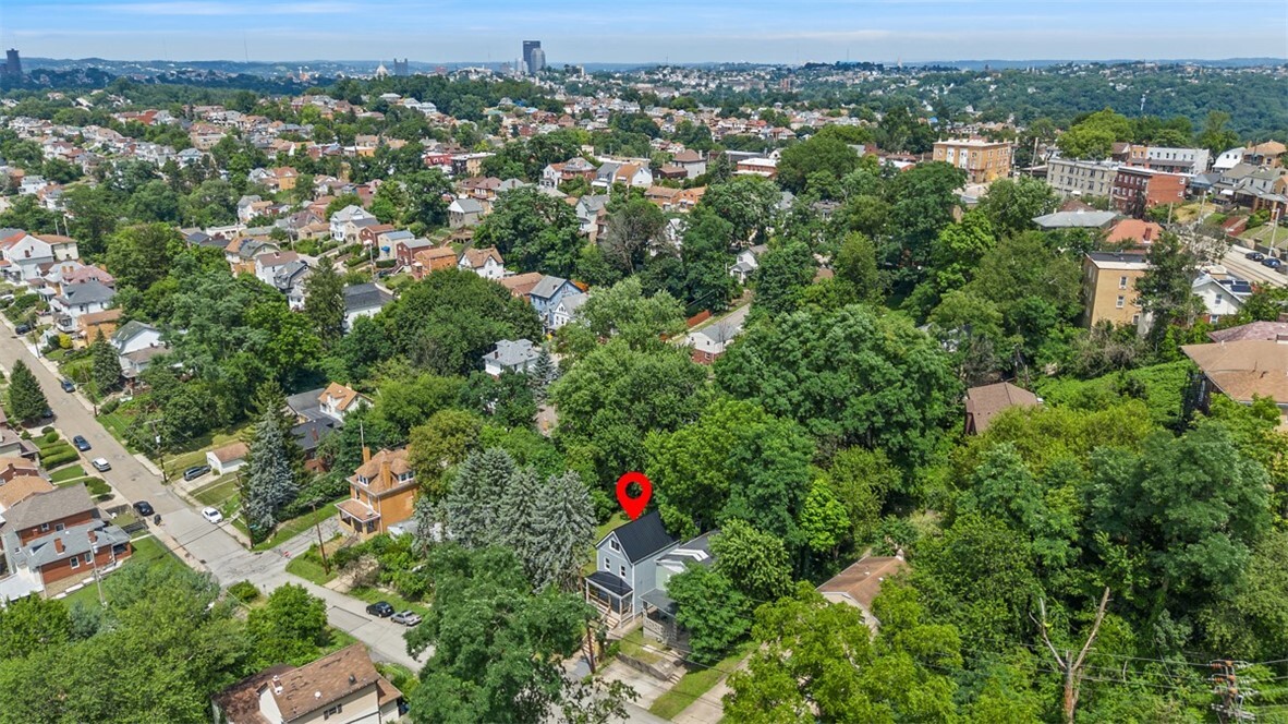 Property Photo: 1713 Belasco Ave PA 15216