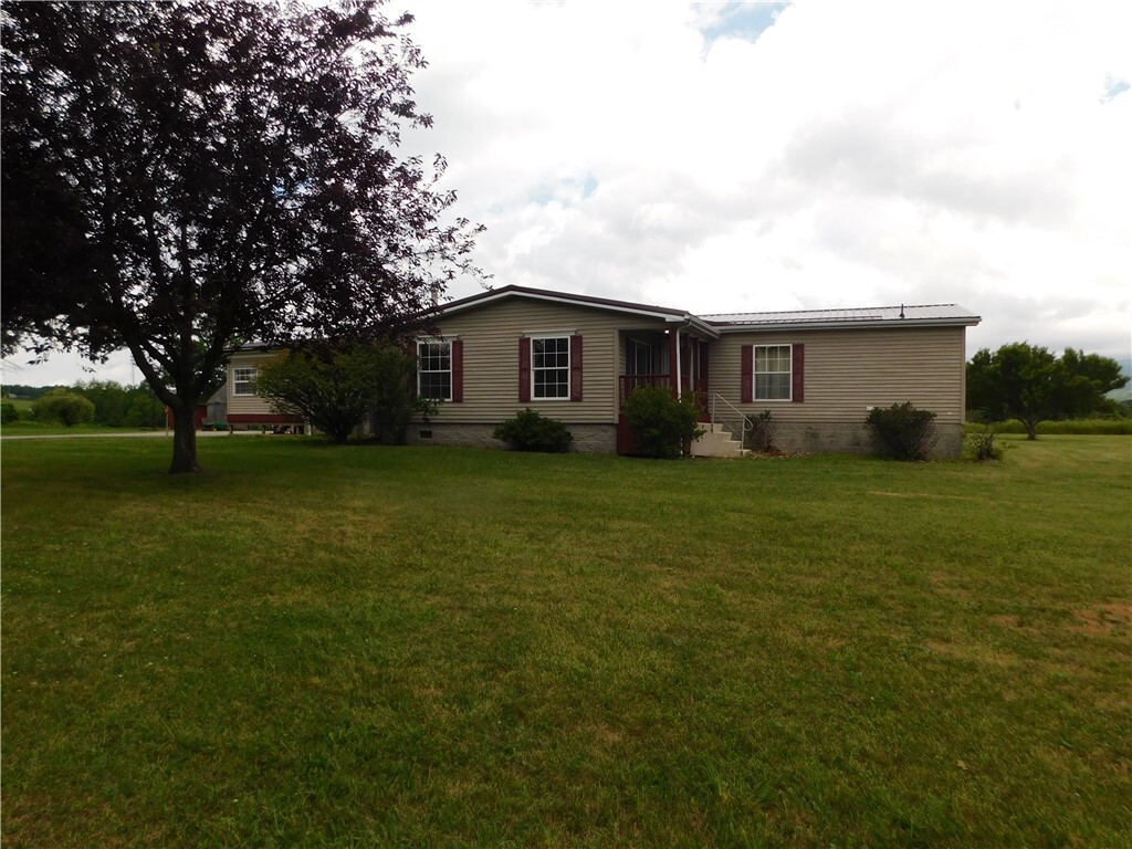 Property Photo:  140 Firestone Road  PA 15478 