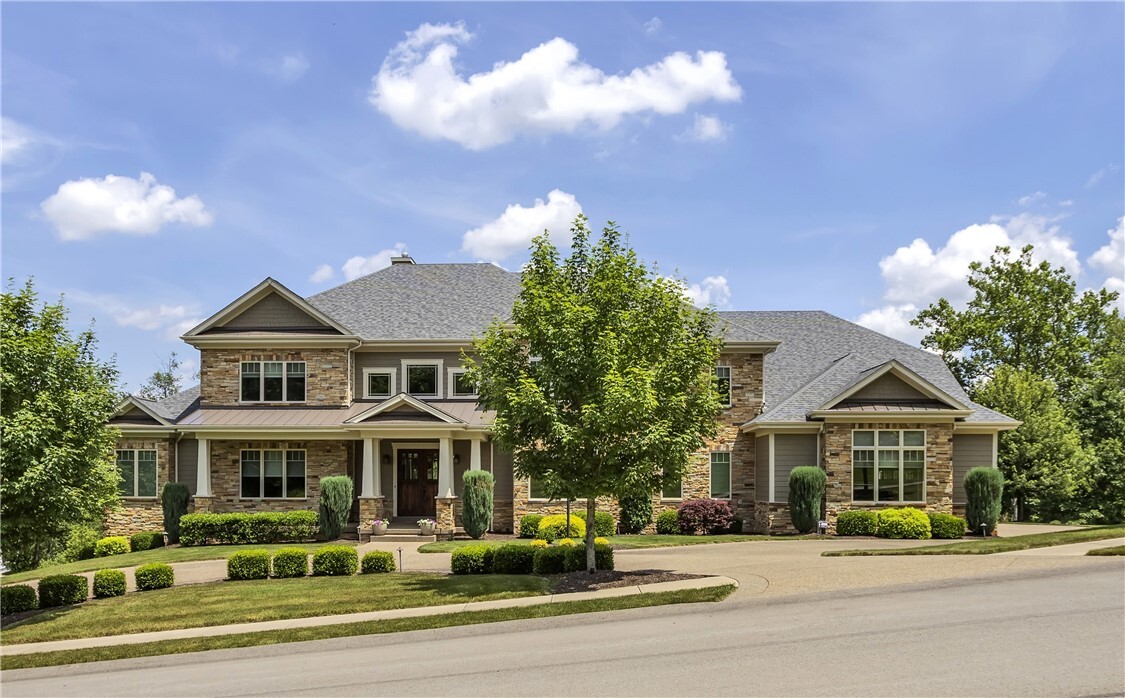 Property Photo:  106 Orchard Dr  PA 15044 