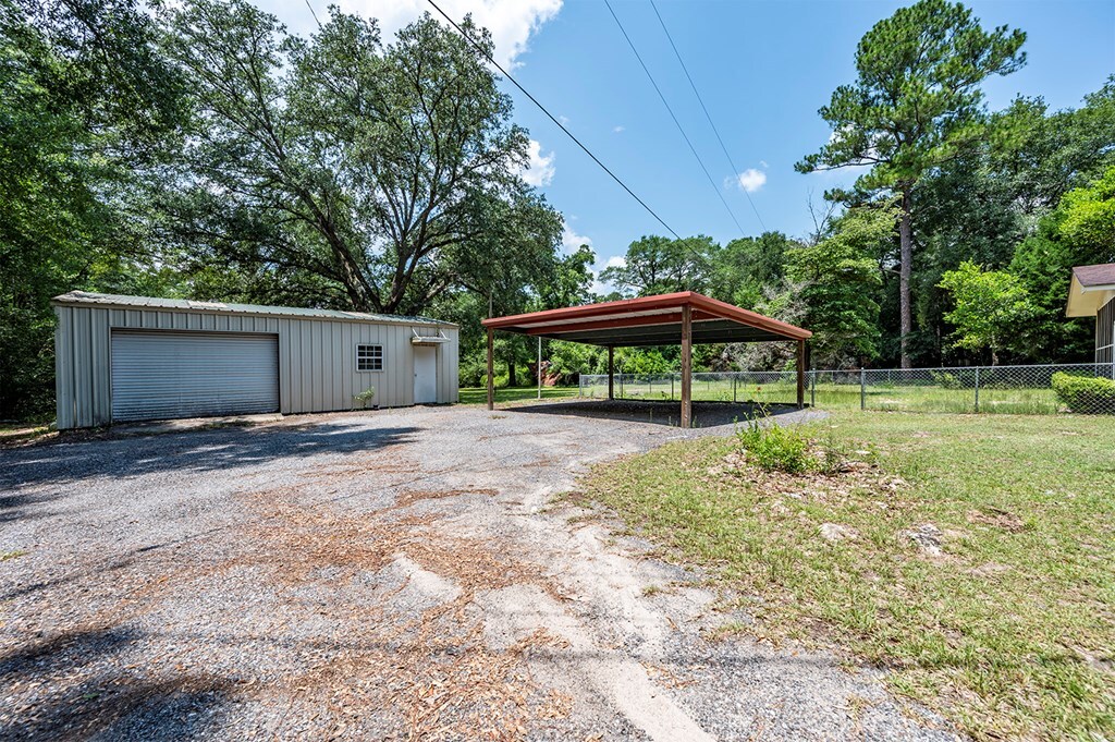 Property Photo: 944 Graves Springs Road GA 31763