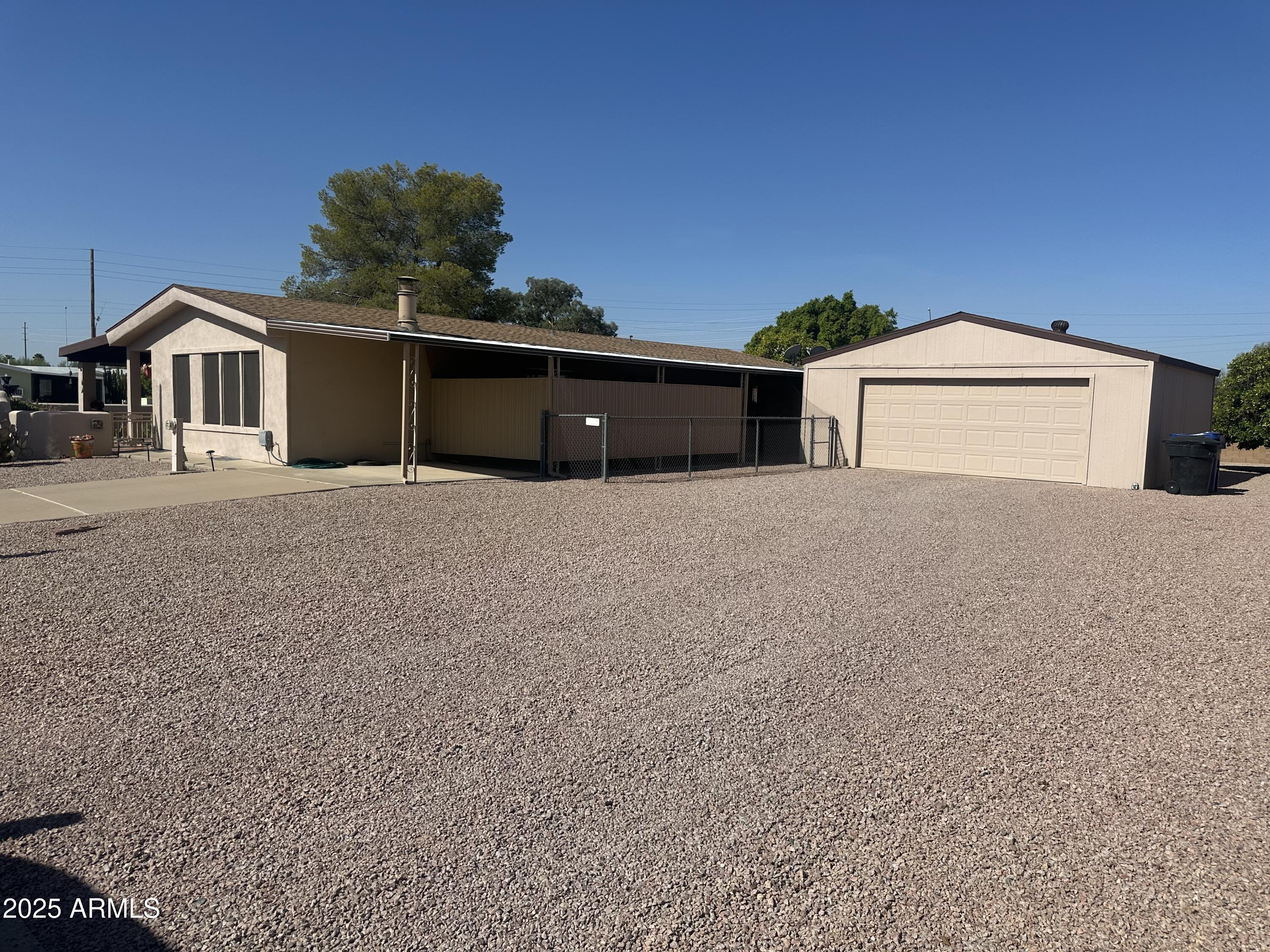 Property Photo: 324 S Alvaro Circle AZ 85206
