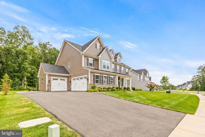 7051 Saint Hill Court  Haymarket VA 20169 photo