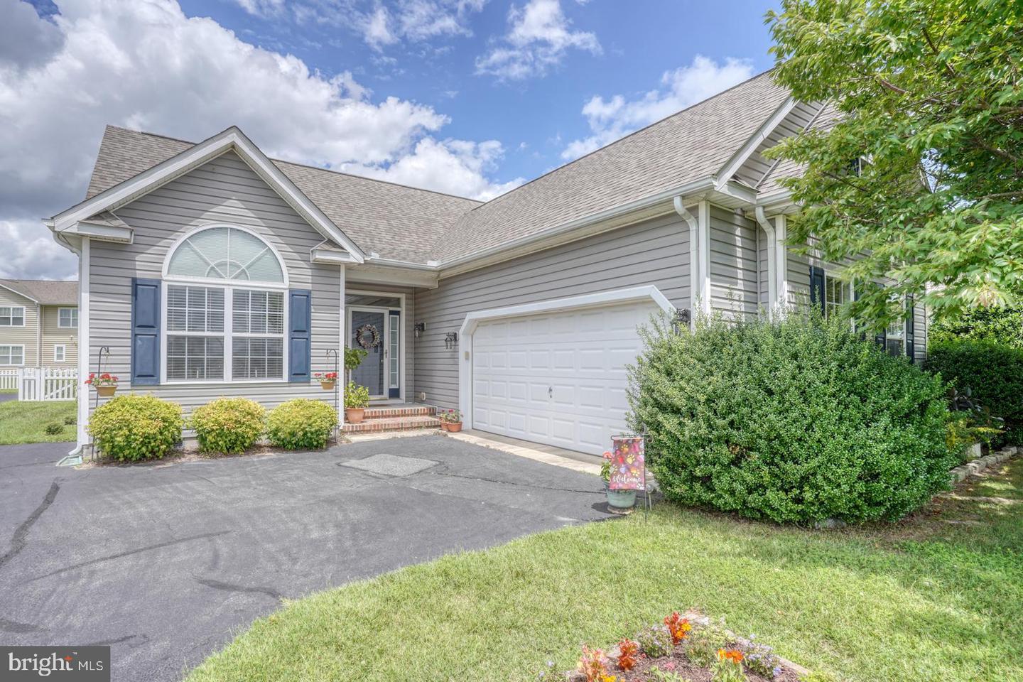 Property Photo: 14 Clearview Drive DE 19963