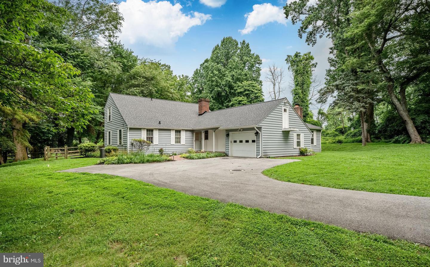 Property Photo: 27 E Forge Road PA 19063
