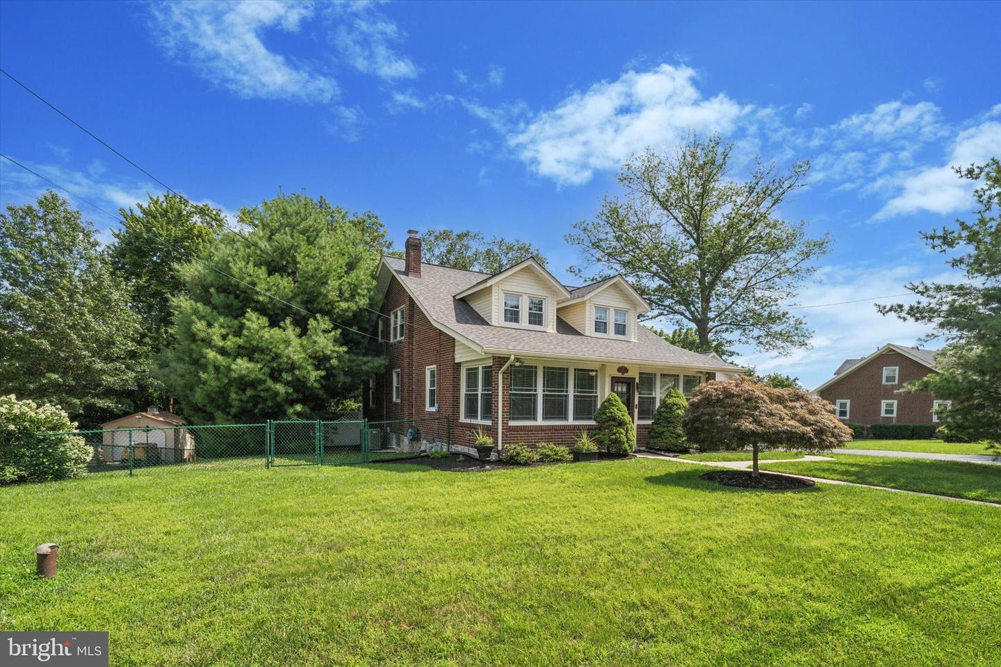 Property Photo: 406 Riverview Road PA 19462