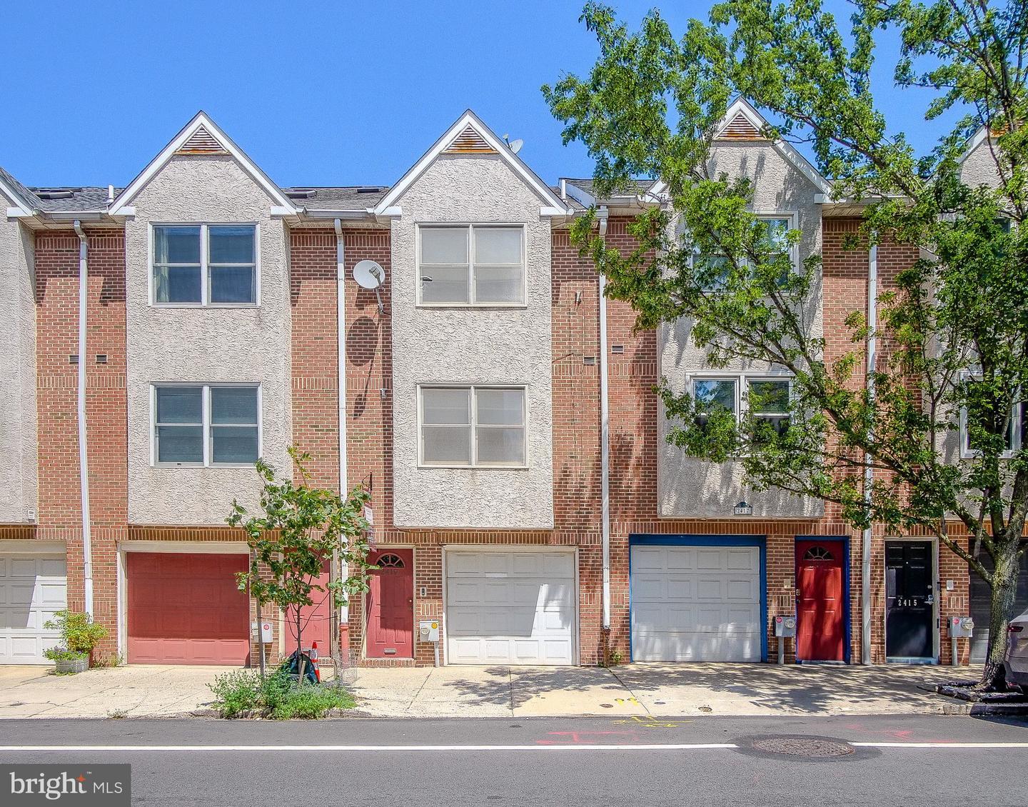 2419 South Street  Philadelphia PA 19146 photo