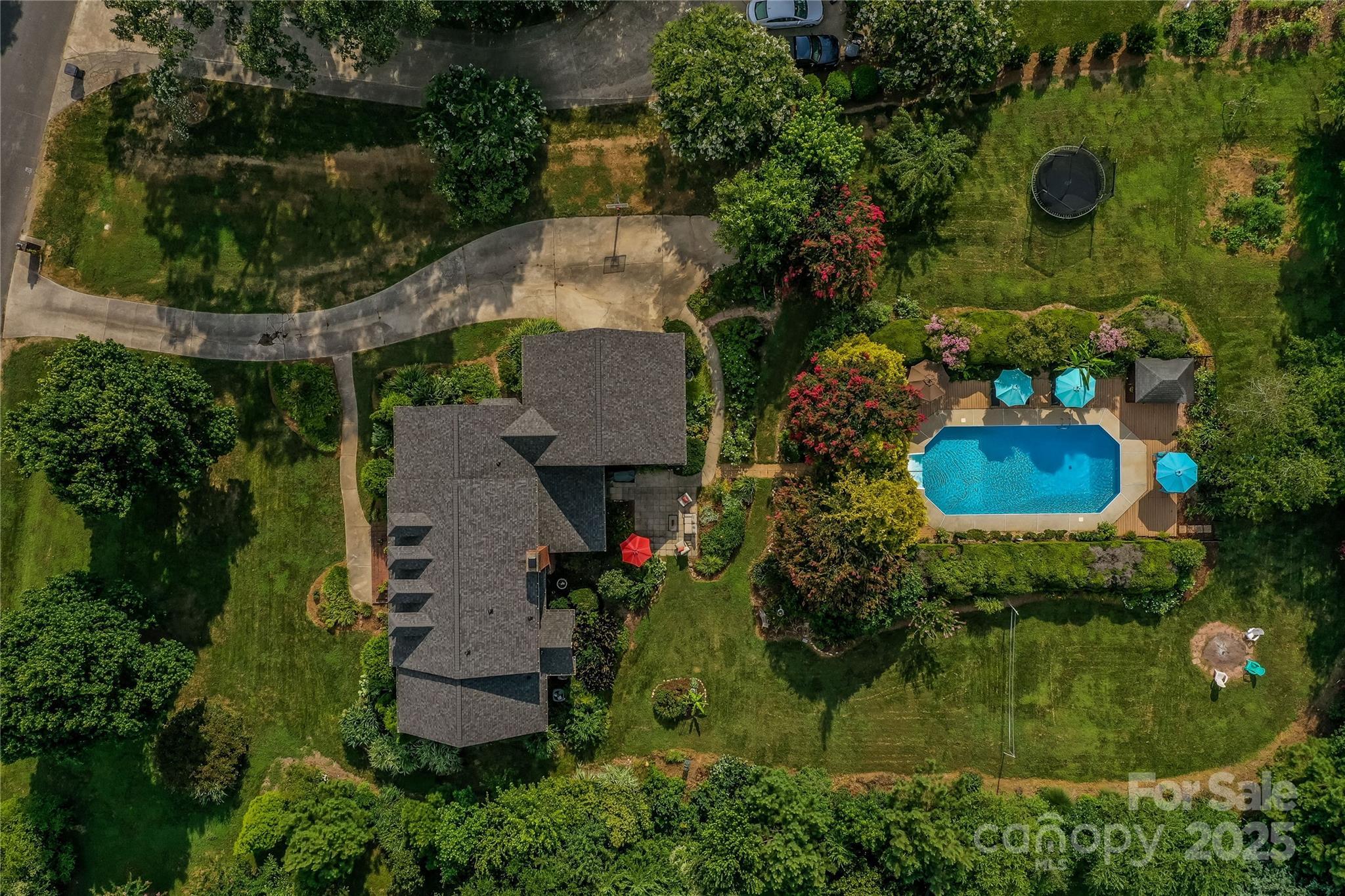 Property Photo: 1482 Willow Oaks Trail NC 28104