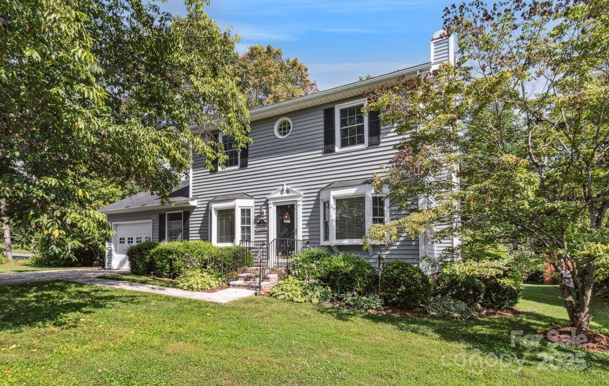 Property Photo:  2 Westminster Drive  NC 28804 