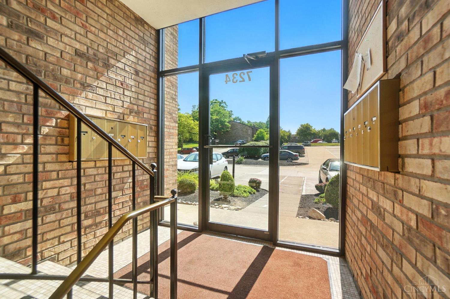 Property Photo: 7234 Creekview Drive OH 45247