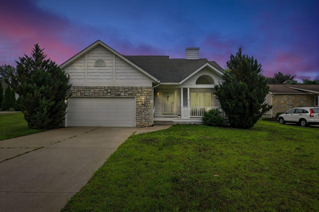 Property Photo: 453 N Ridge Heights Drive OH 43028