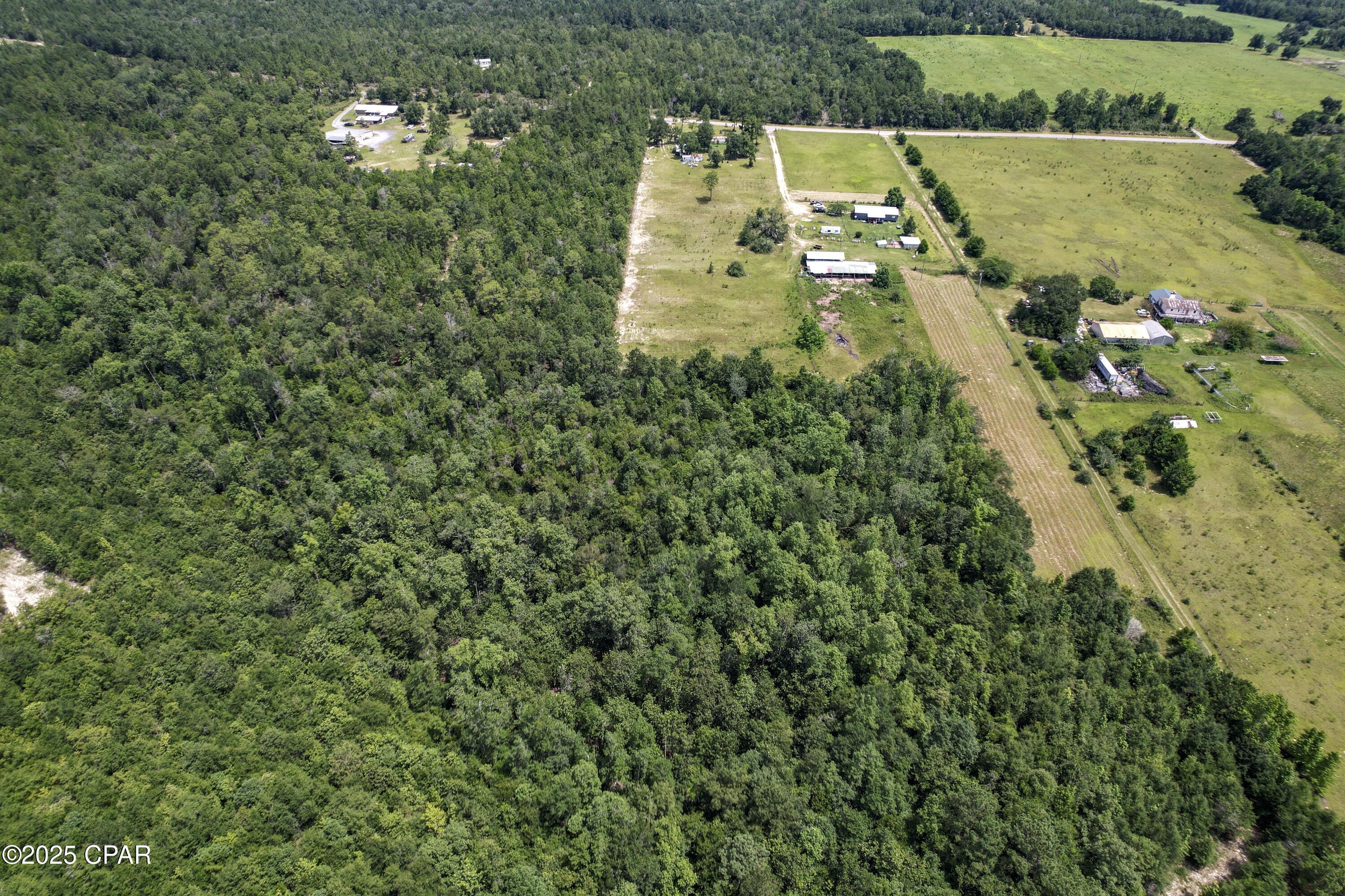 Property Photo: 1025 Washinton Boulevard FL 32428