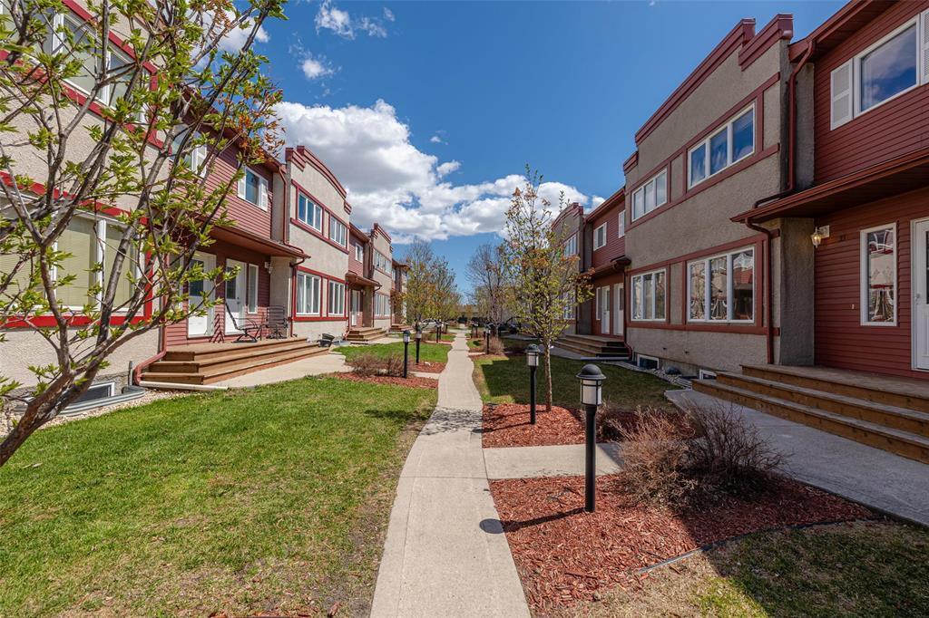 Photo de la propriété: 1010 Wilkes Avenue MB R3P 2S4