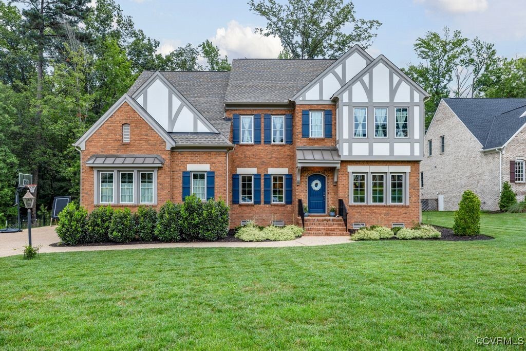 Property Photo: 13518 Kelham Road VA 23113