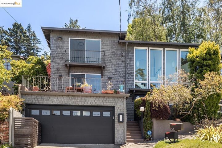 Property Photo:  935 Grizzly Peak Blvd  CA 94708 