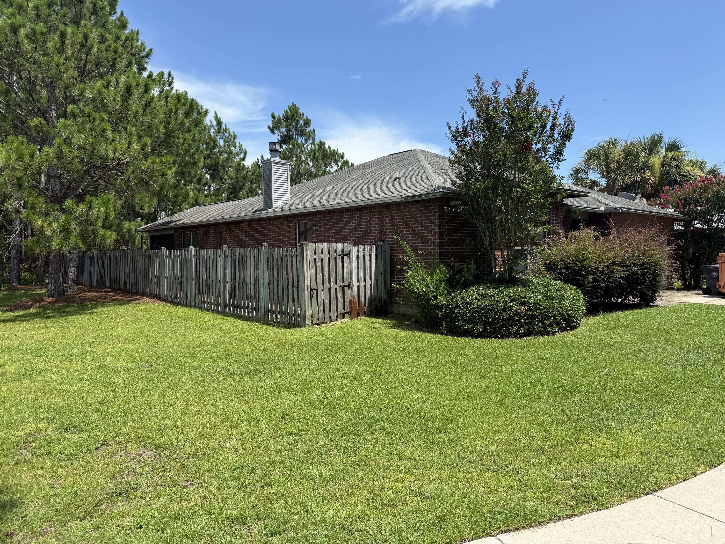 Property Photo: 237 Calle Escada FL 32459