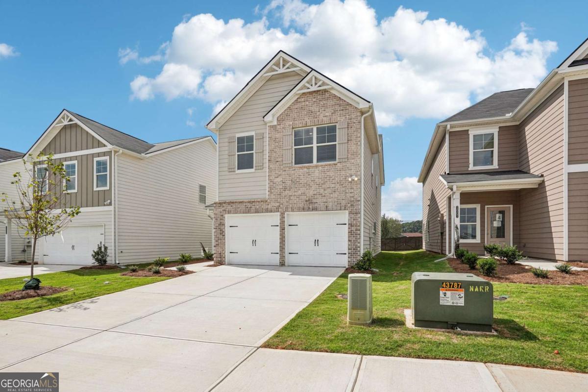 Property Photo: 3024 Viewpark Circle GA 30013