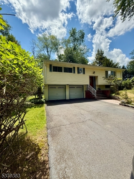 601 Echo Glen Ave  River Vale Twp. NJ 07675 photo