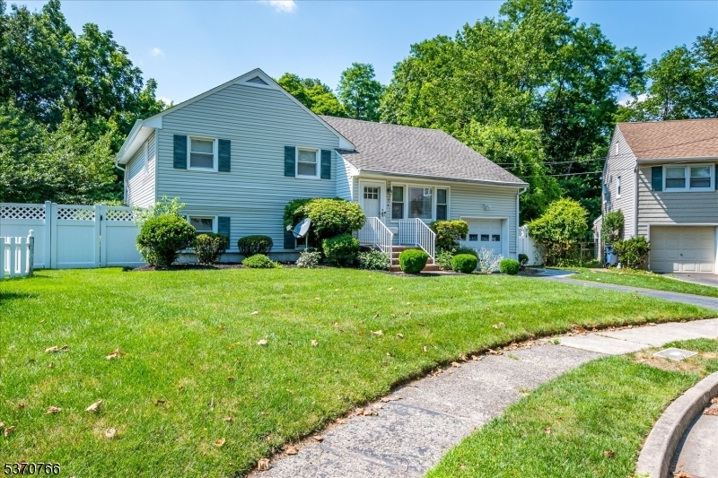 Property Photo: 24 Turner Ct NJ 08840