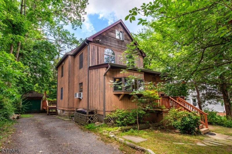 Property Photo:  15 Kingsberry Ave  NJ 07675 