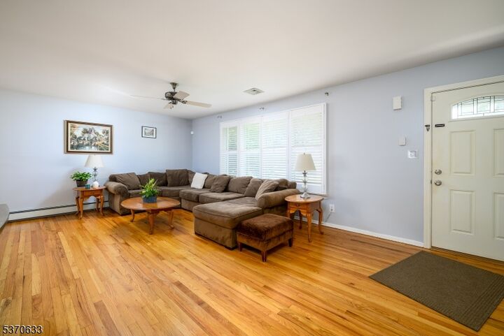 Property Photo:  687 Sycamore St  NJ 07065 