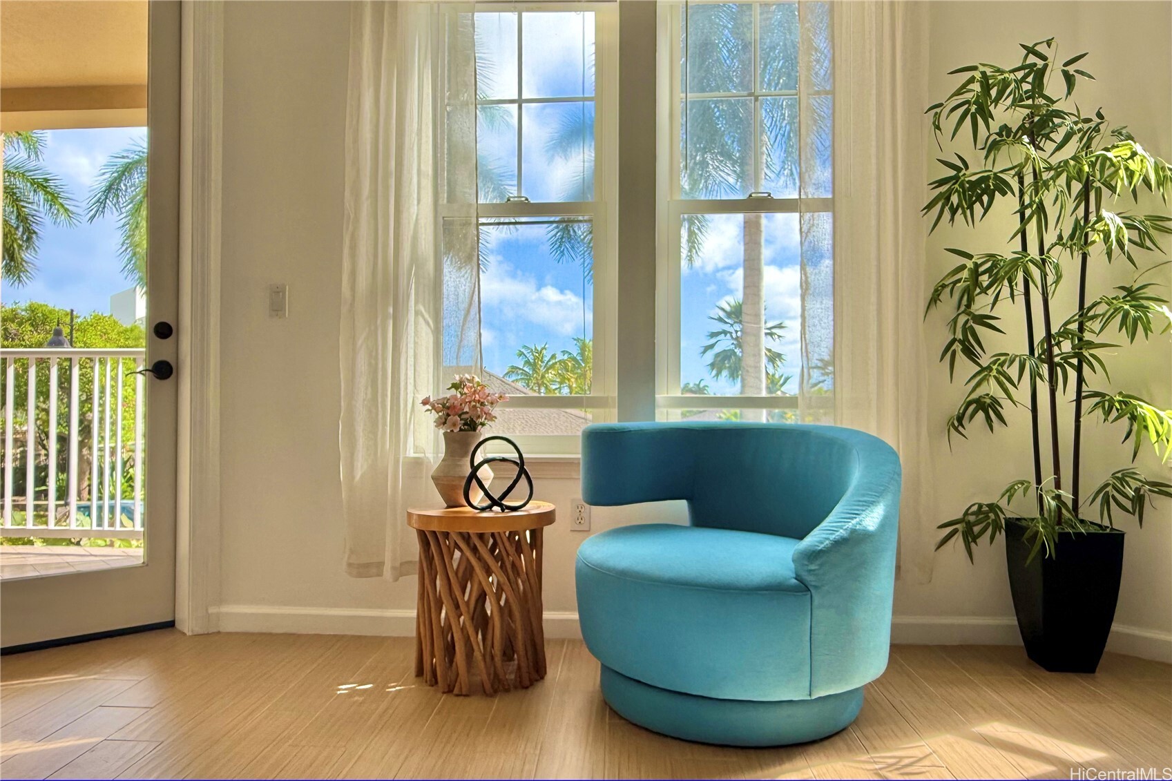 Property Photo: 520 Lunalilo Home Road 6107 HI 96825