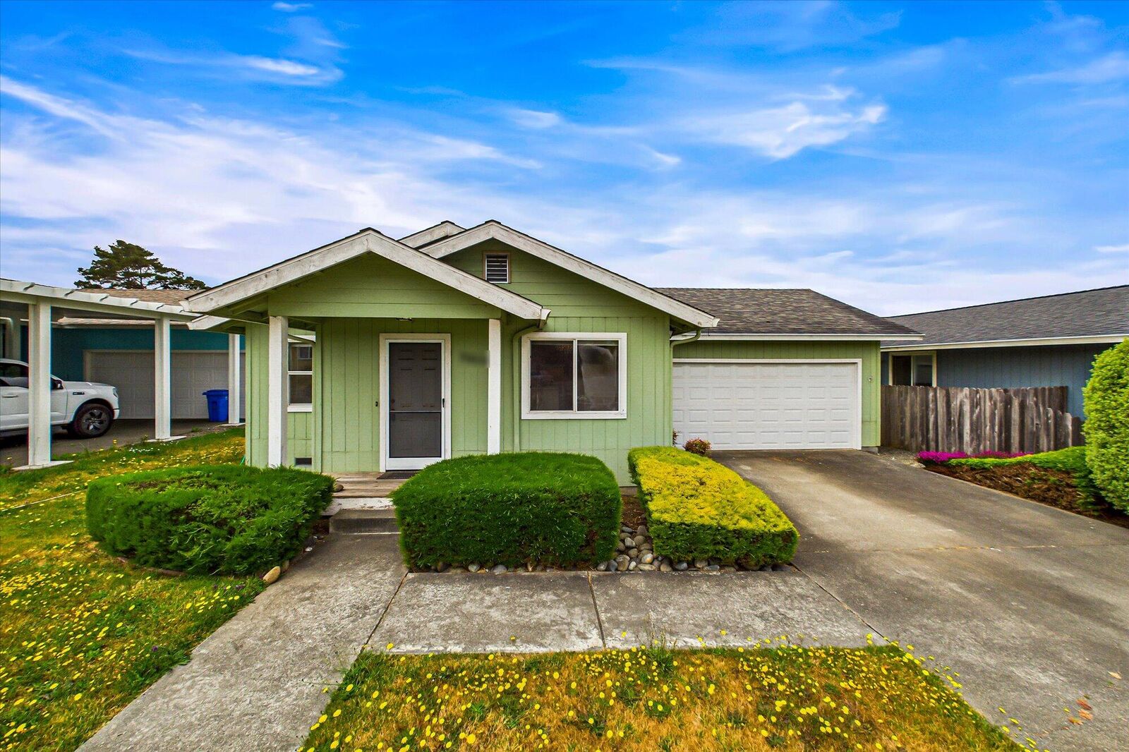 Property Photo:  2070 Thiel Avenue  CA 95519 