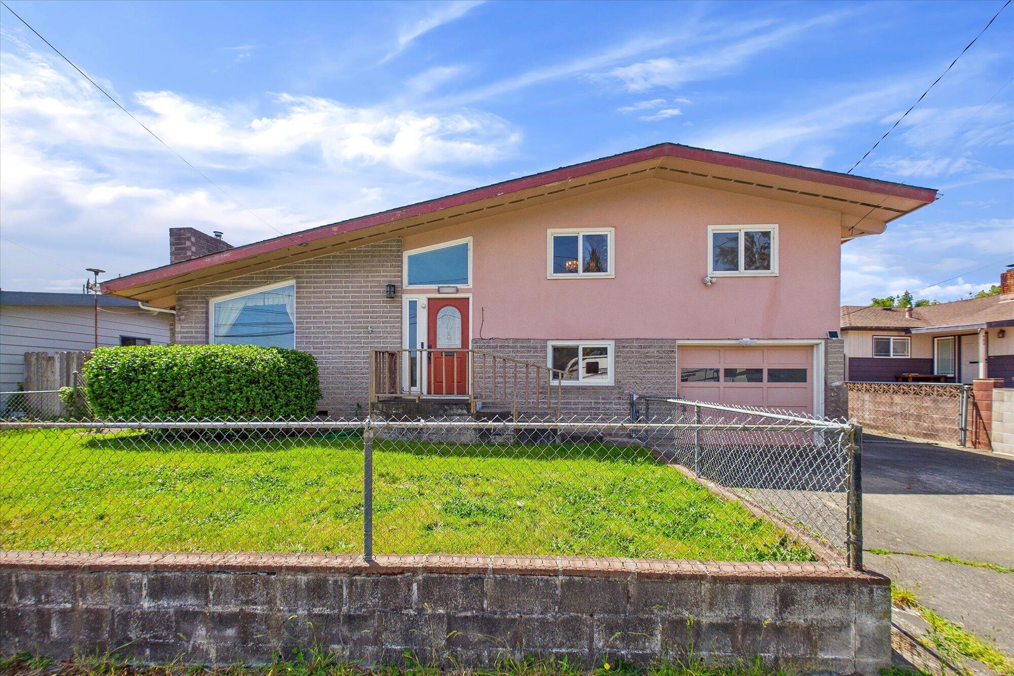 Property Photo: 670 Eureka Street CA 95503