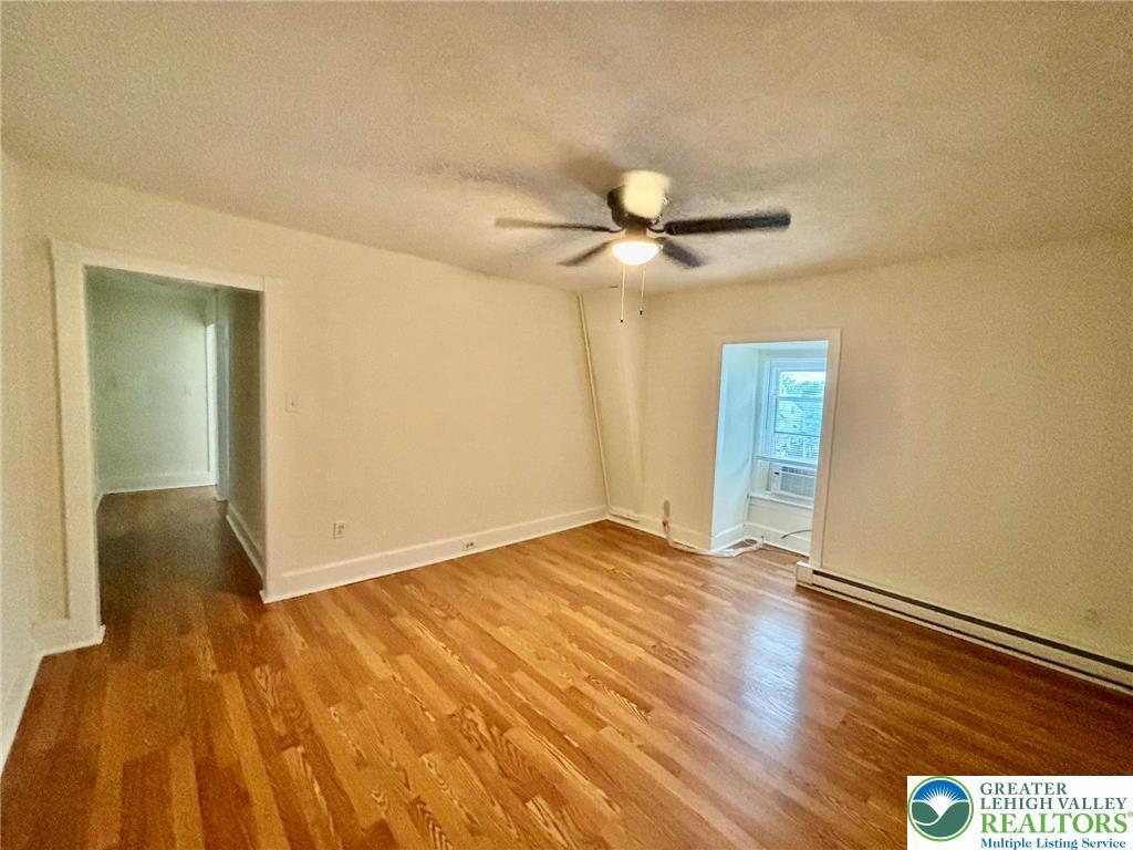 Property Photo: 631 Pen Argyl Street 5 PA 18072