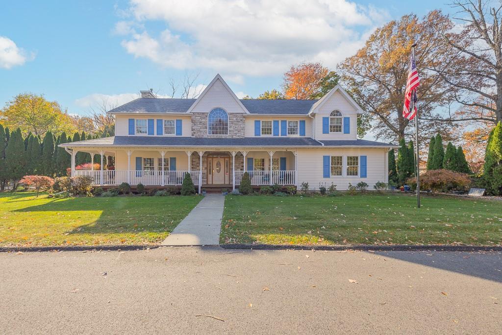 332 S Middletown Road  Pearl River NY 10965 photo