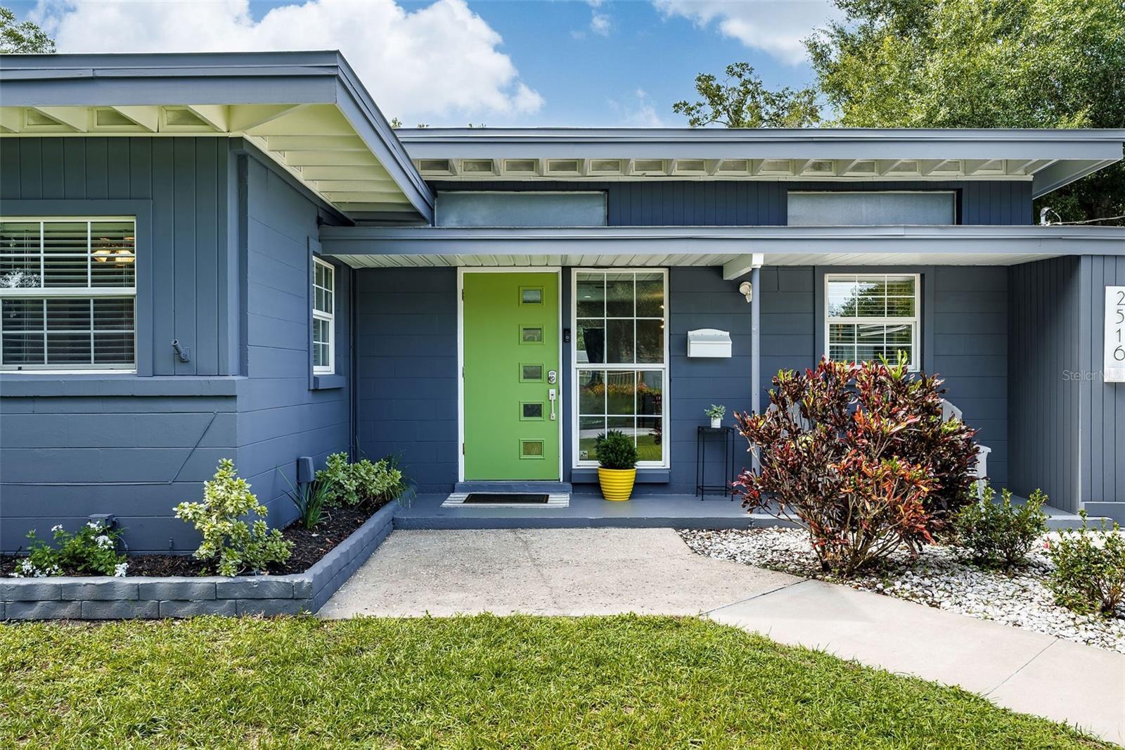 Property Photo: 2516 Hargill Drive FL 32806