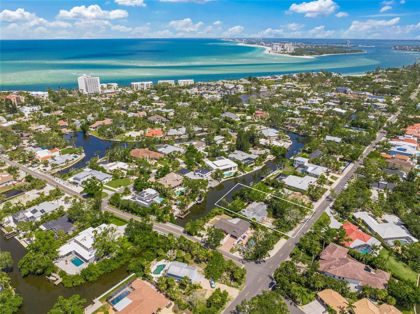 Property Photo:  4920 Higel Avenue  FL 34242 