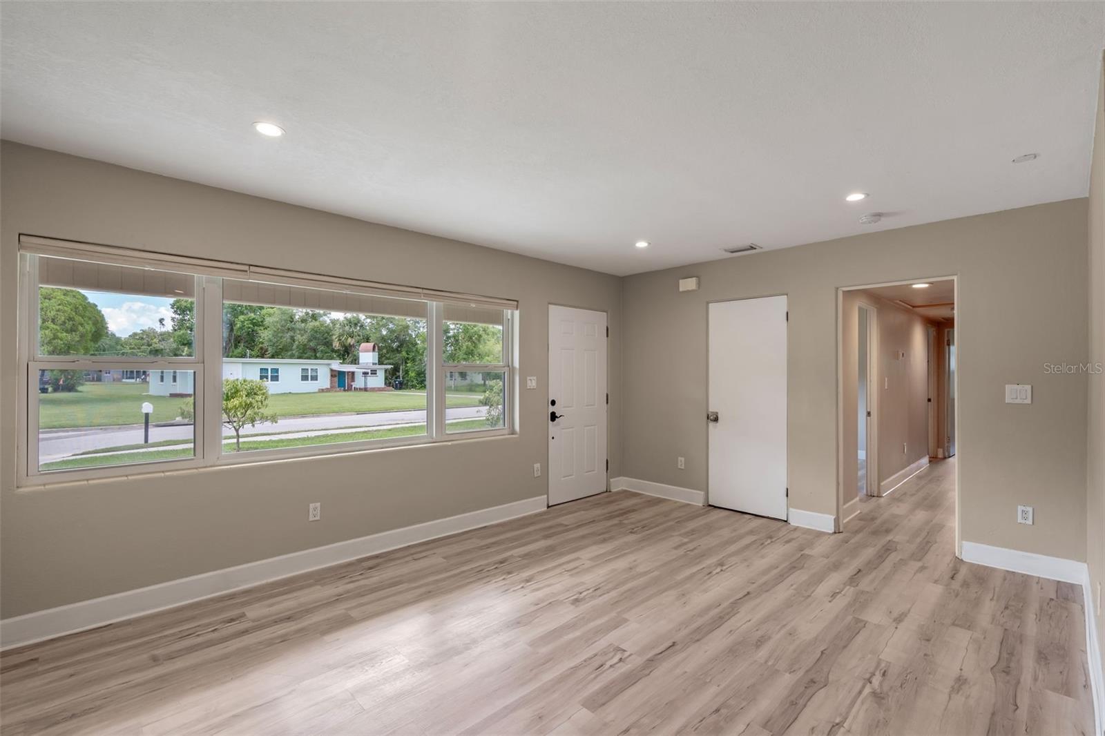 Property Photo: 5938 Mimosa Drive FL 32807