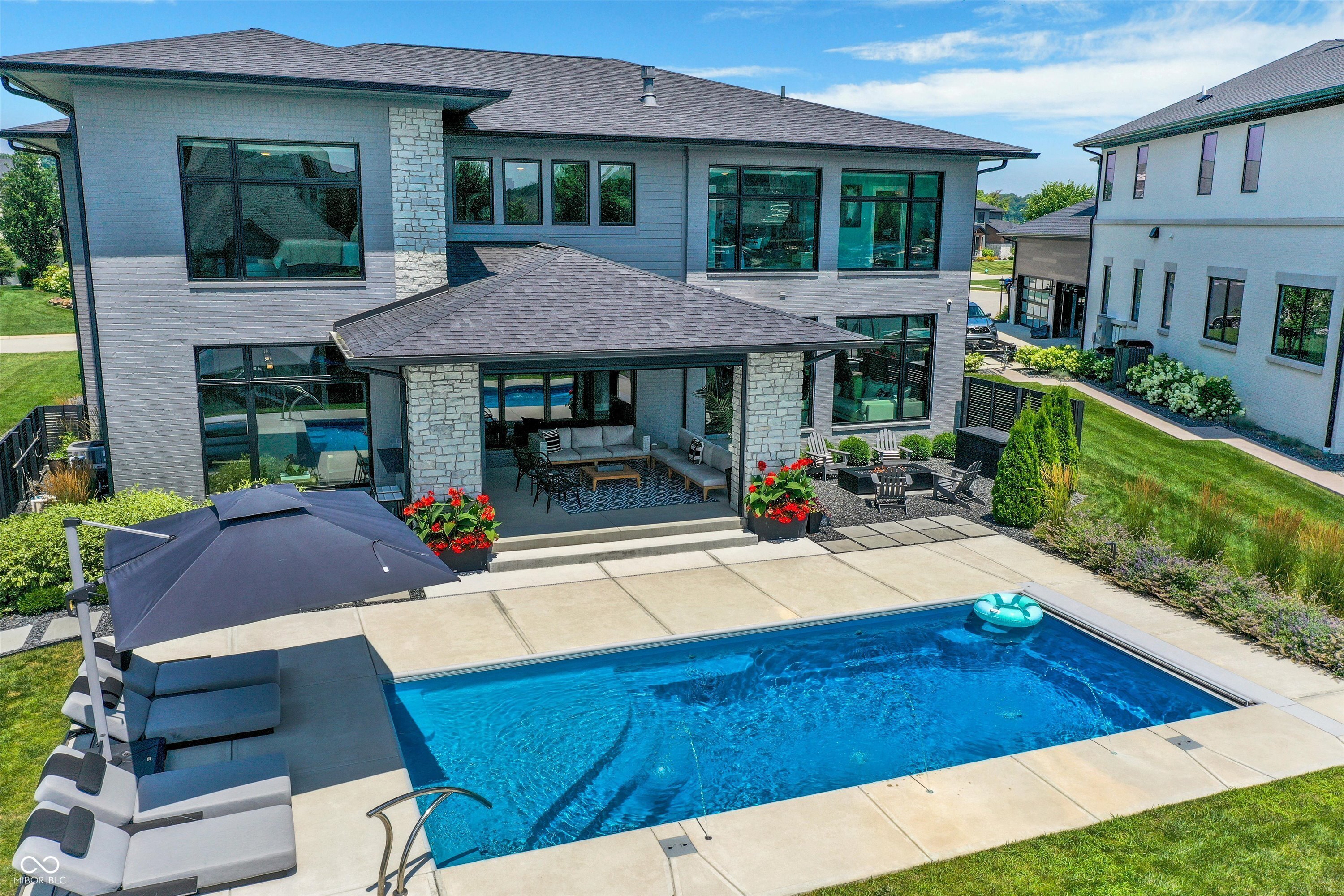 Property Photo: 13417 Cambridge Cove Way IN 46055