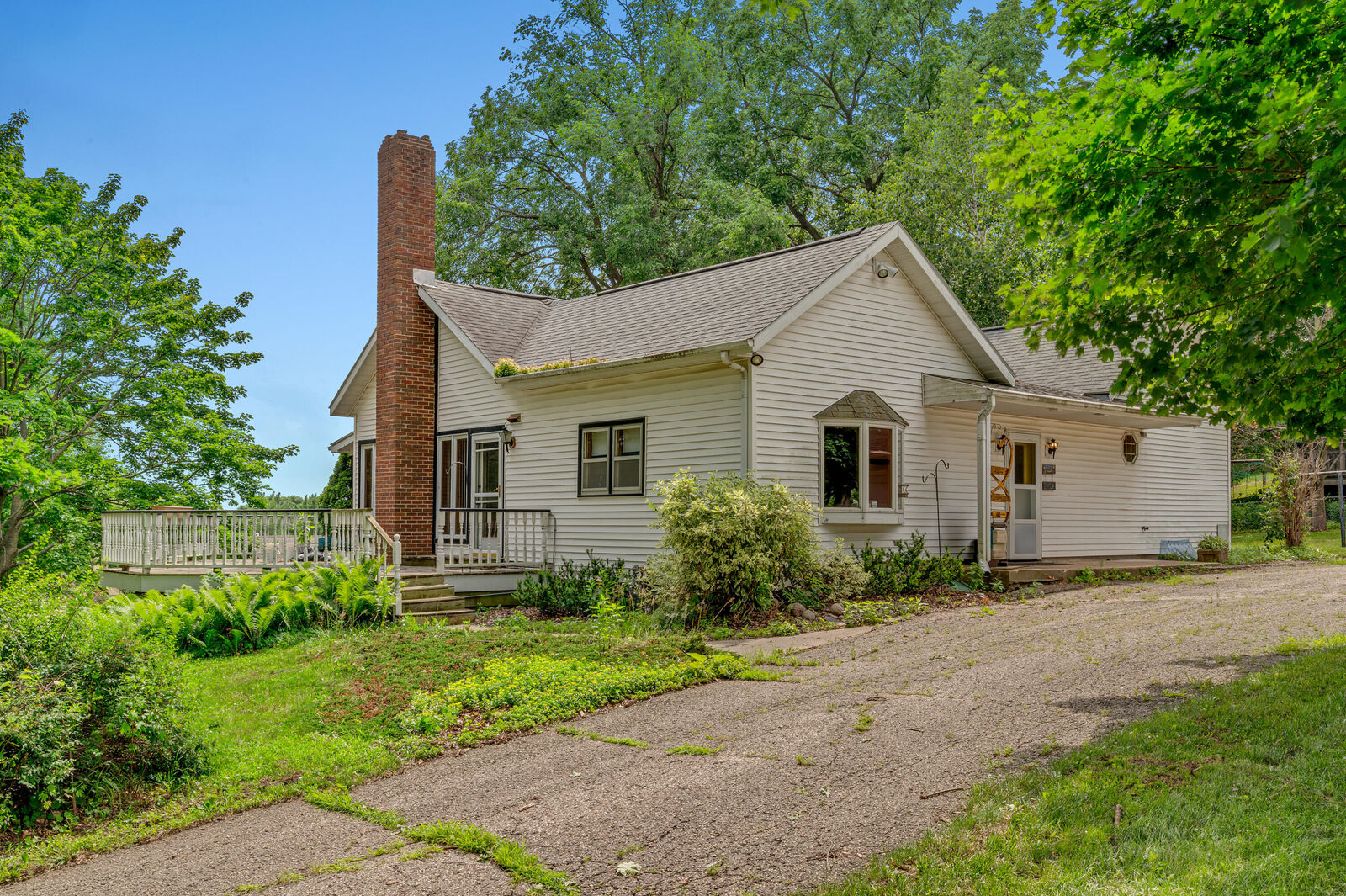 Property Photo:  525 Green Coulee Rd  WI 54650 