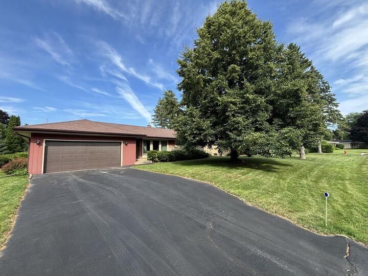 7658 N Delta Pl  Milwaukee WI 53223 photo