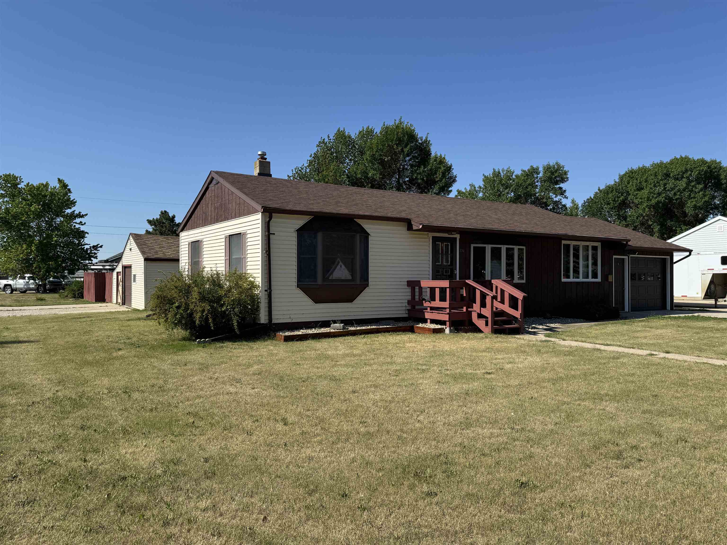 Property Photo: 330 SE 7th Ave ND 58784
