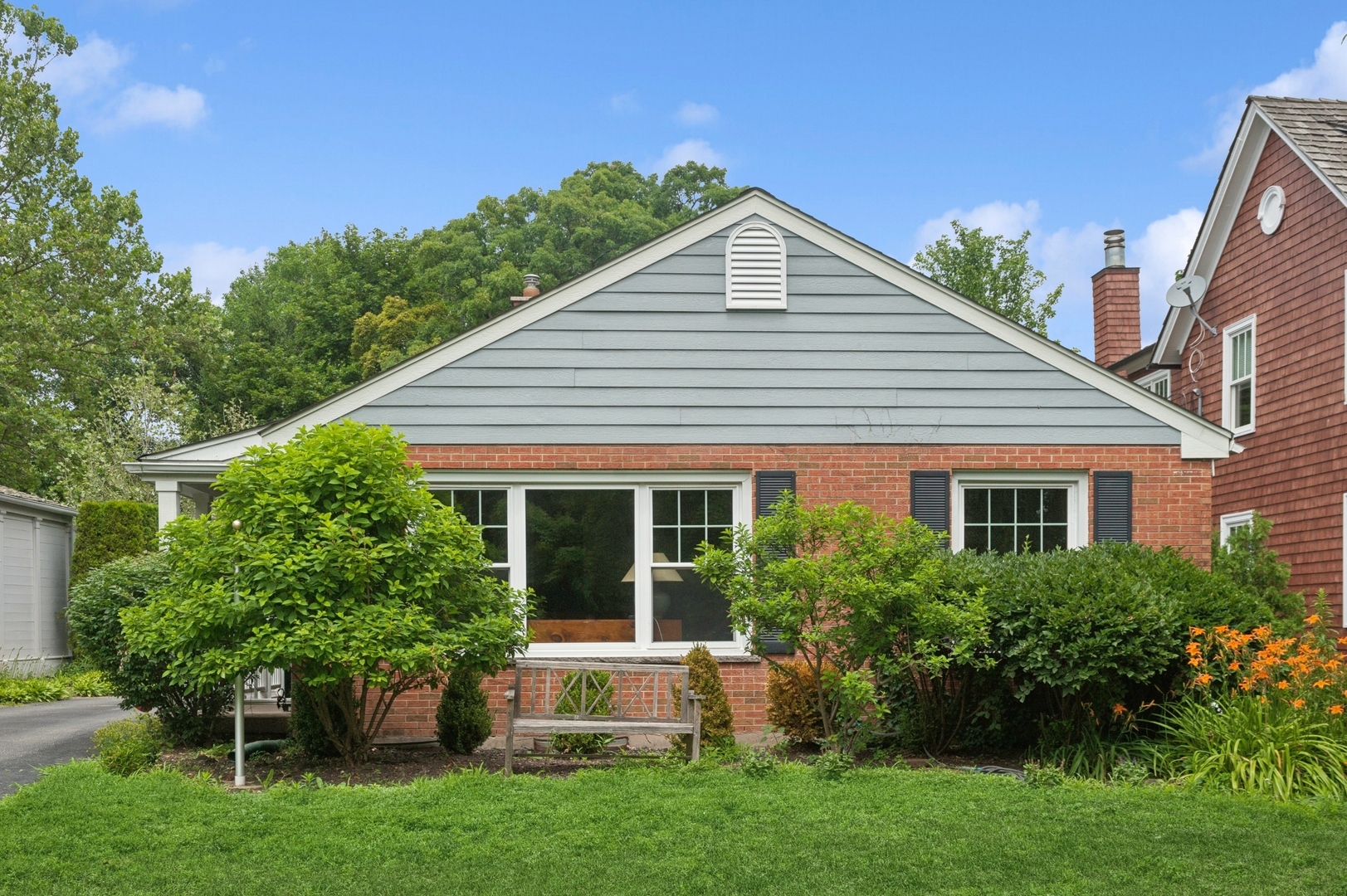 Property Photo: 72 Atteridge Road IL 60045