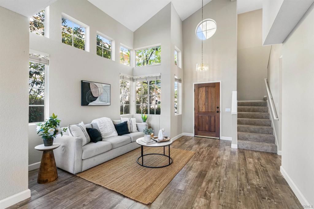 Property Photo: 8476 Florissant Ct CA 92129