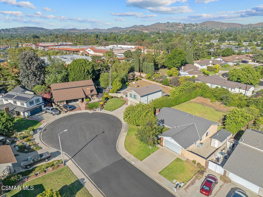 Property Photo: 1368 Sheffield Place CA 91360