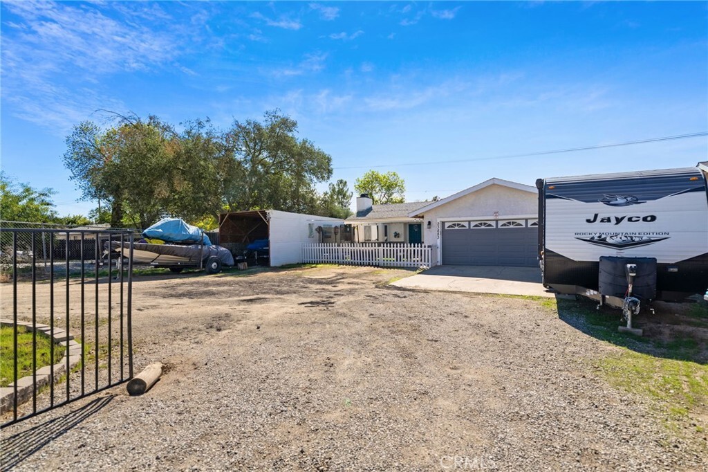 Property Photo: 23883 Vista Way CA 92587