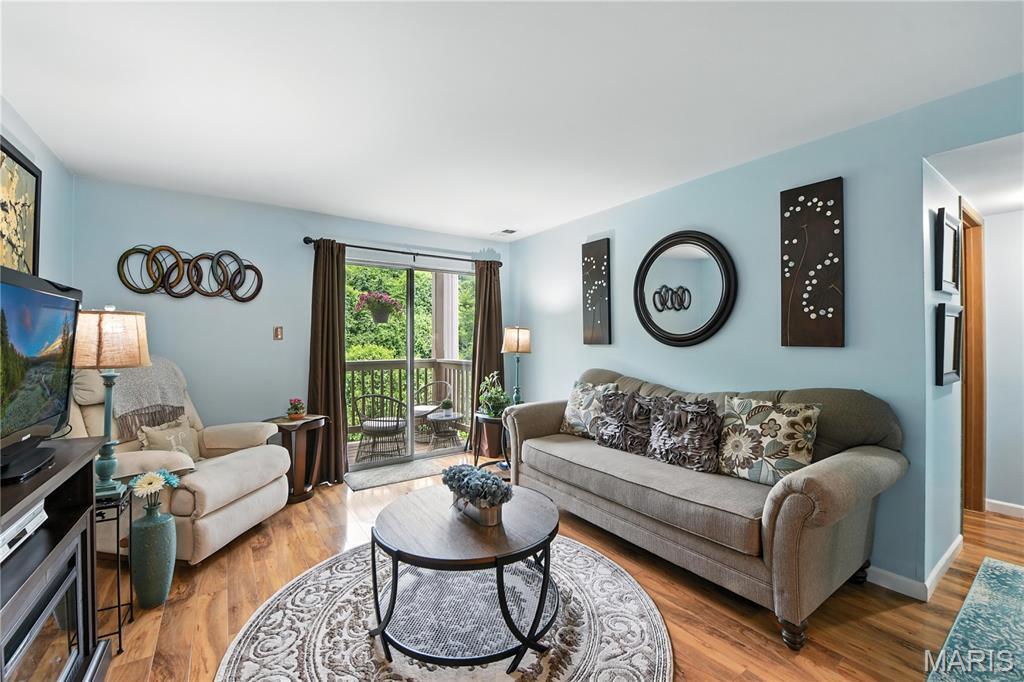 Property Photo: 701 Ridgeside Drive F MO 63021