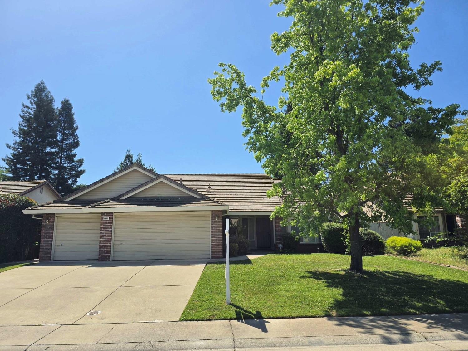 1517 Fitzgerald Way  Roseville CA 95747 photo