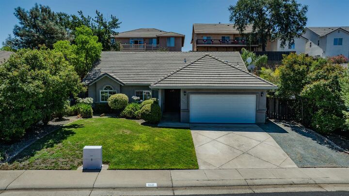 Property Photo: 1021 Mockingbird Lane CA 95252