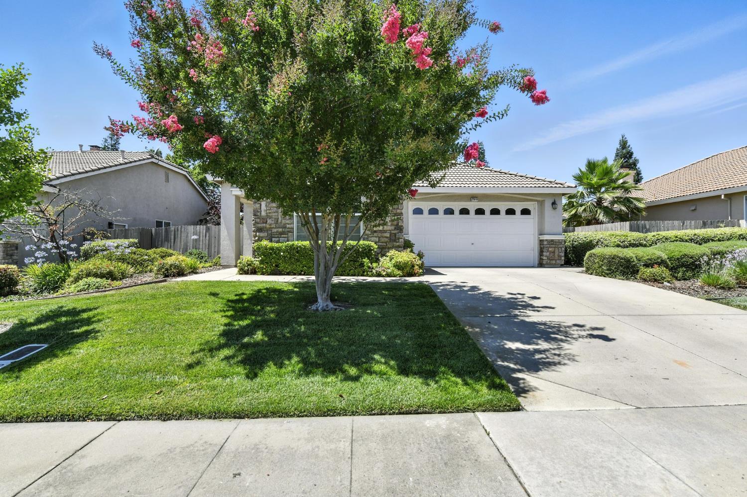 2010 Ranch Bluff Way  El Dorado Hills CA 95762 photo